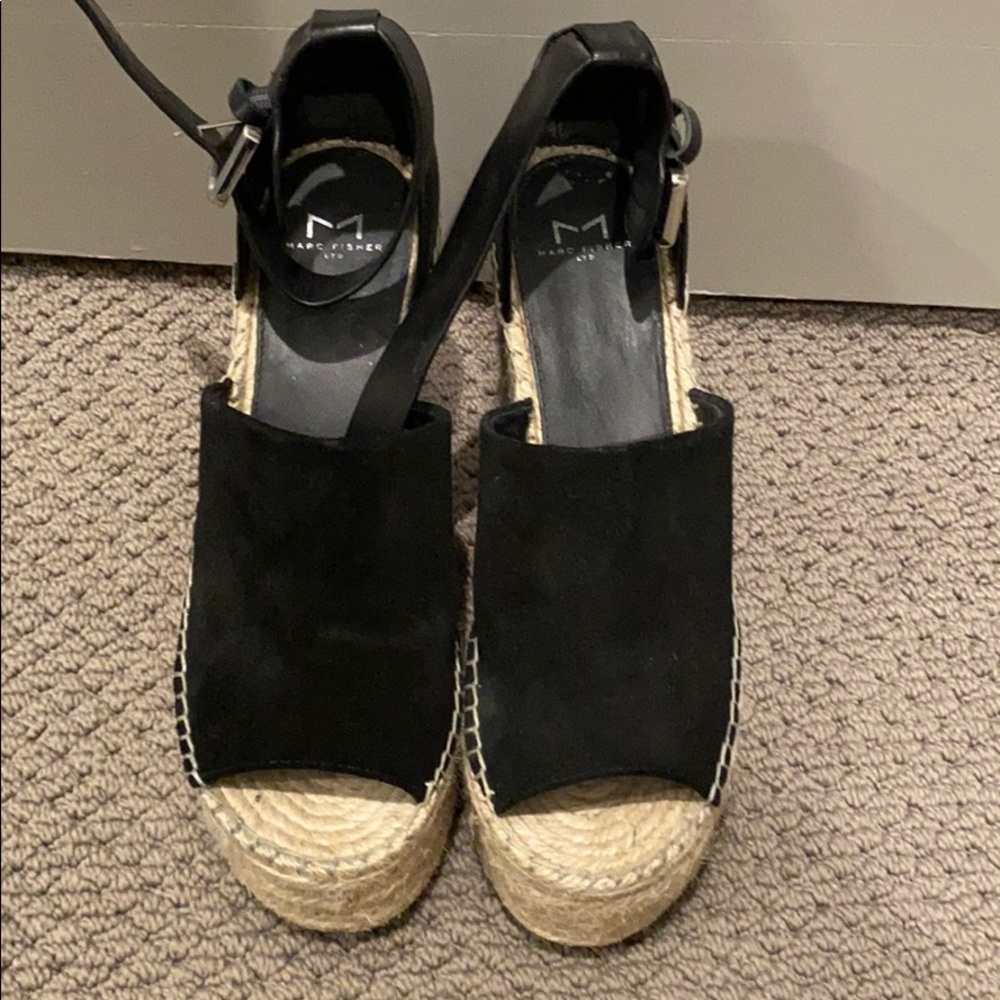 Marc Fisher Adalyn Black Suede Wedge Sz 9.5